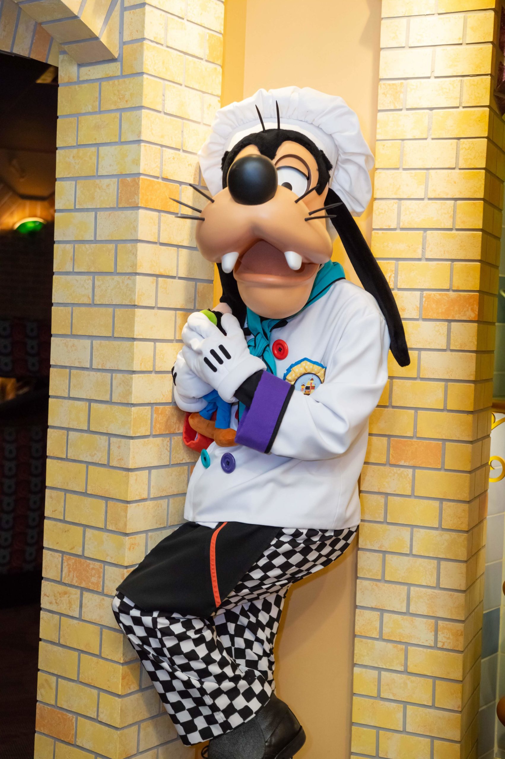 DLR】アナハイムの超人気キャラクターダイニング”グーフィーズ